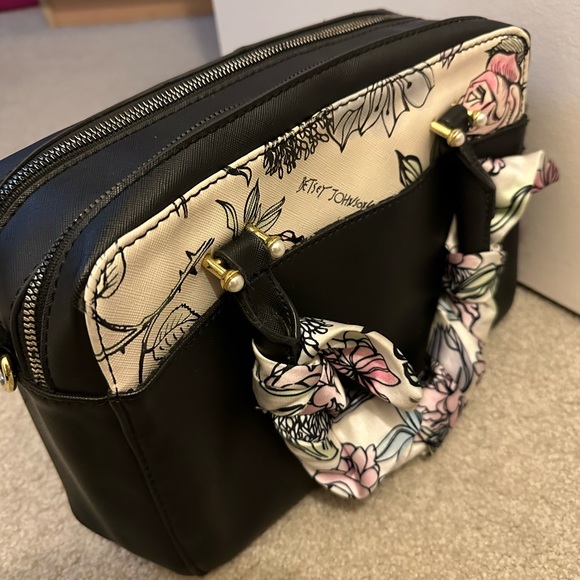 Betsey Johnson Handbag - Picture 3 of 3